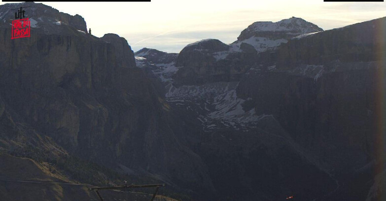 Webcam Campitello-Mazzin-Col Rodella - Canazei - Belvedere - Skiarea Belvedere