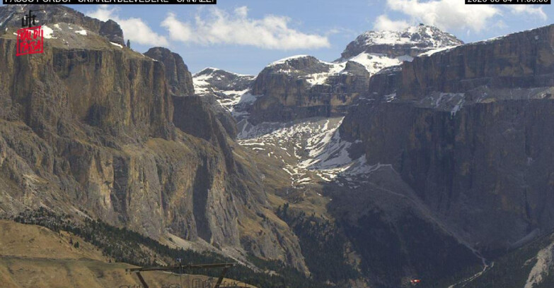 Webcam Campitello-Mazzin-Col Rodella - Canazei - Belvedere - Skiarea Belvedere