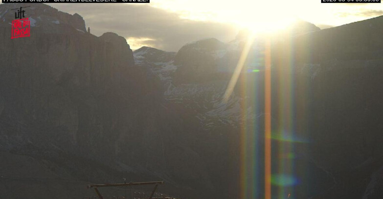 Webcam Campitello-Mazzin-Col Rodella - Canazei - Belvedere - Skiarea Belvedere