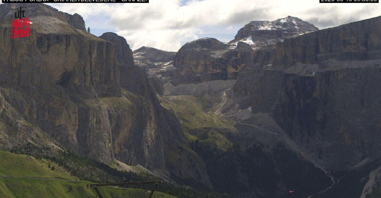Webcam Campitello-Mazzin-Col Rodella - Canazei - Belvedere - Skiarea Belvedere