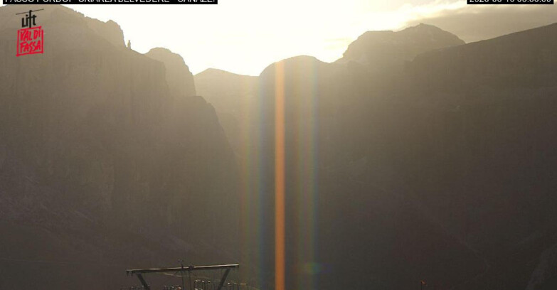 Webcam Campitello-Mazzin-Col Rodella - Canazei - Belvedere - Skiarea Belvedere
