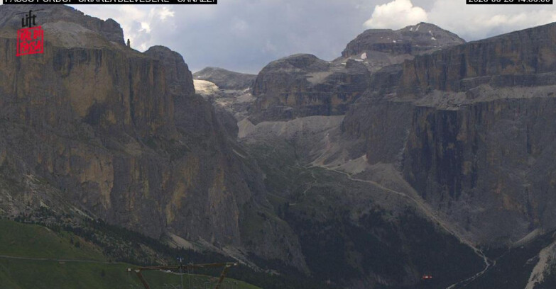 Webcam Campitello-Mazzin-Col Rodella  - Canazei - Belvedere - Skiarea Belvedere