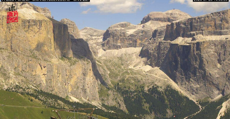 Webcam Campitello-Mazzin-Col Rodella  - Canazei - Belvedere - Skiarea Belvedere