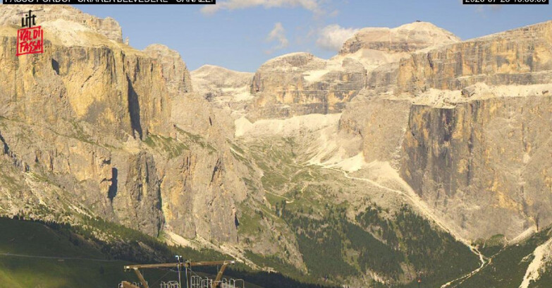 Webcam Campitello-Mazzin-Col Rodella  - Canazei - Belvedere - Skiarea Belvedere
