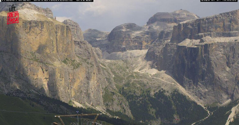 Webcam Campitello-Mazzin-Col Rodella  - Canazei - Belvedere - Skiarea Belvedere