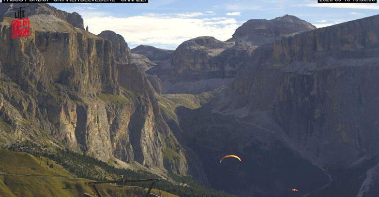 Webcam Campitello-Mazzin-Col Rodella  - Canazei - Belvedere - Skiarea Belvedere