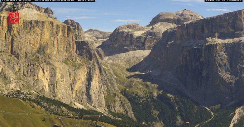 Webcam Campitello-Mazzin-Col Rodella  - Canazei - Belvedere - Skiarea Belvedere