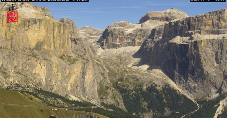Webcam Campitello-Mazzin-Col Rodella  - Canazei - Belvedere - Skiarea Belvedere