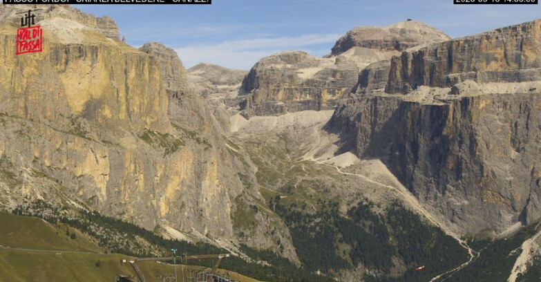 Webcam Campitello-Mazzin-Col Rodella  - Canazei - Belvedere - Skiarea Belvedere
