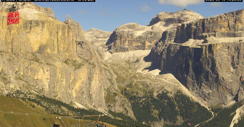 Webcam Campitello-Mazzin-Col Rodella - Canazei - Belvedere - Skiarea Belvedere