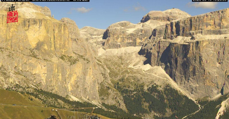 Webcam Campitello-Mazzin-Col Rodella - Canazei - Belvedere - Skiarea Belvedere