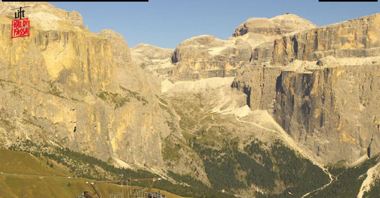 Webcam Campitello-Mazzin-Col Rodella - Canazei - Belvedere - Skiarea Belvedere