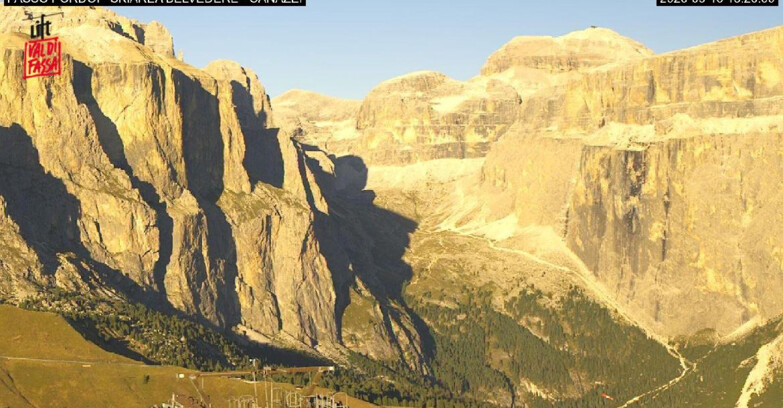 Webcam Campitello-Mazzin-Col Rodella - Canazei - Belvedere - Skiarea Belvedere