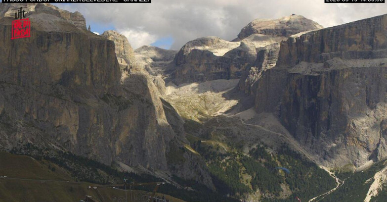 Webcam Campitello-Mazzin-Col Rodella - Canazei - Belvedere - Skiarea Belvedere