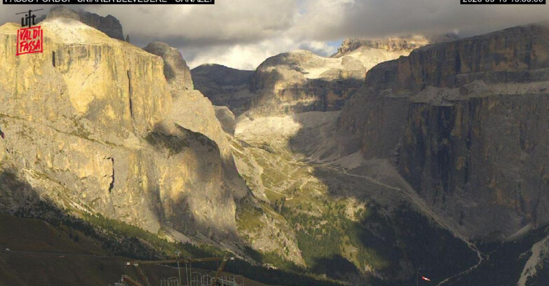 Webcam Campitello-Mazzin-Col Rodella - Canazei - Belvedere - Skiarea Belvedere
