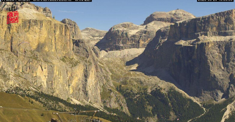 Webcam Campitello-Mazzin-Col Rodella - Canazei - Belvedere - Skiarea Belvedere