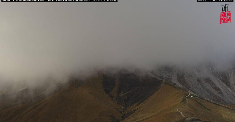 Webcam Кампителло-Маццин-Кол-Роделла  - Campitello di Fassa - Col Rodella - Gruppo del Sassolungo