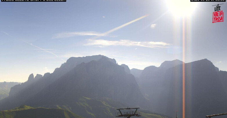 Webcam Кампителло-Маццин-Кол-Роделла  - Campitello di Fassa - Canazei - Gruppo del Sella