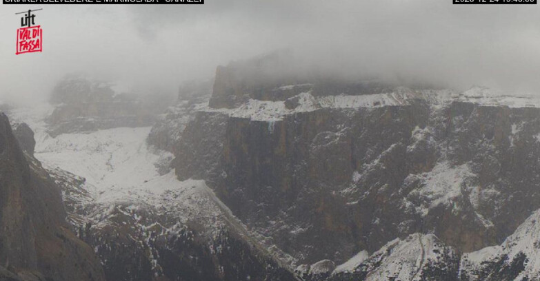 Webcam Campitello-Mazzin-Col Rodella - Canazei - Marmolada