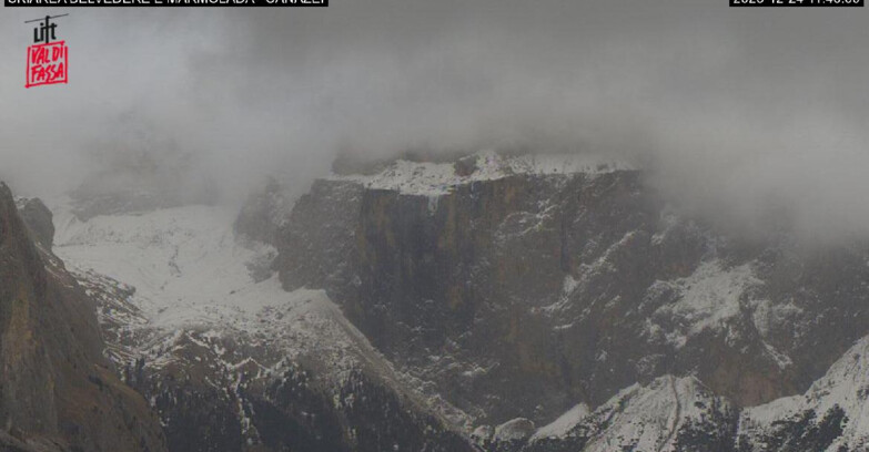 Webcam Campitello-Mazzin-Col Rodella - Canazei - Marmolada