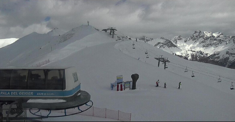 Webcam Pozza di Fassa-Aloch-Buffaure  - Col de Valvacin - Stazione a Monte