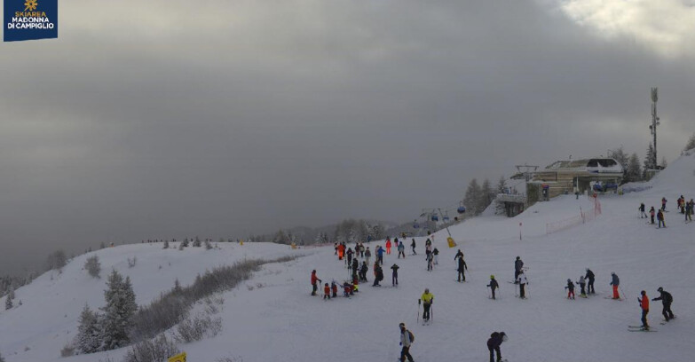 Webcam Folgarida-Marilleva  (Skiarea Campiglio Dolomiti di Brenta - Val di Sole Val Rendena) - Seggiovia Malghette 