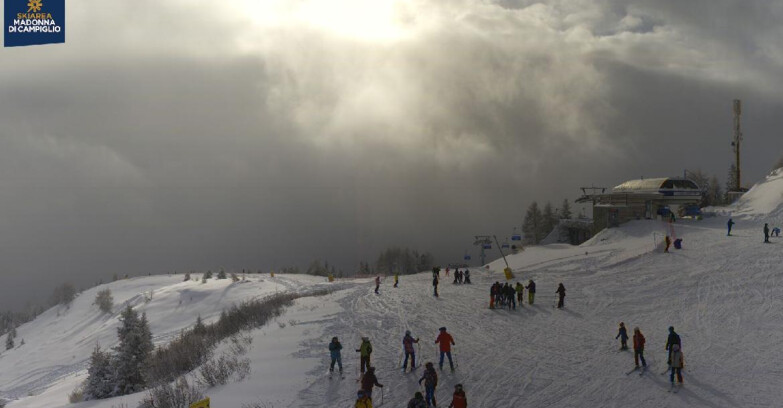 Webcam Folgarida-Marilleva  (Skiarea Campiglio Dolomiti di Brenta - Val di Sole Val Rendena) - Seggiovia Malghette 