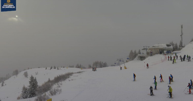 Webcam Folgarida-Marilleva  (Skiarea Campiglio Dolomiti di Brenta - Val di Sole Val Rendena) - Seggiovia Malghette 