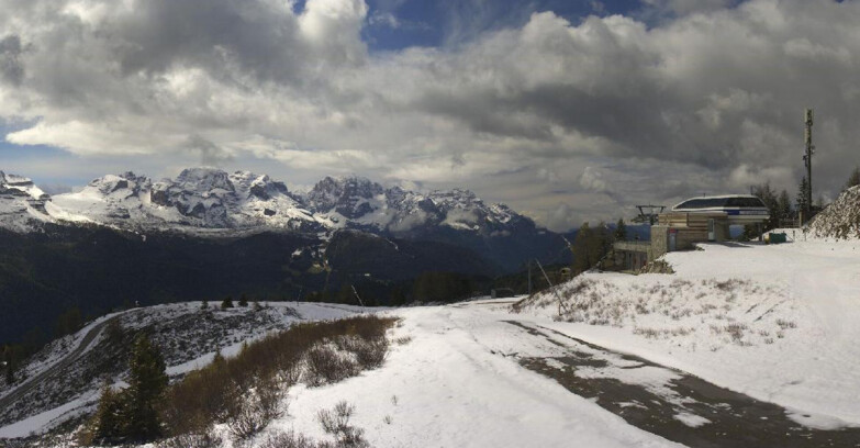 Webcam Folgarida-Marilleva  (Skiarea Campiglio Dolomiti di Brenta - Val di Sole Val Rendena) - Seggiovia Malghette 