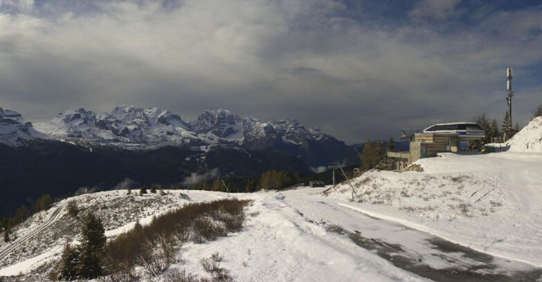 Webcam Folgarida-Marilleva  (Skiarea Campiglio Dolomiti di Brenta - Val di Sole Val Rendena) - Seggiovia Malghette 