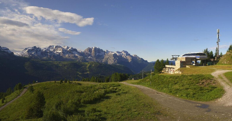Webcam Folgarida-Marilleva  (Skiarea Campiglio Dolomiti di Brenta - Val di Sole Val Rendena) - Seggiovia Malghette 