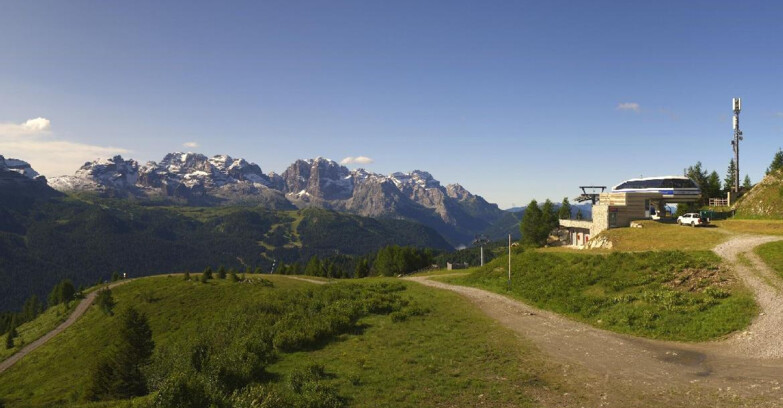 Webcam Folgarida-Marilleva  (Skiarea Campiglio Dolomiti di Brenta - Val di Sole Val Rendena) - Seggiovia Malghette 