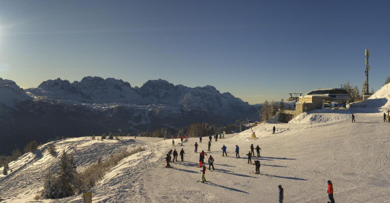 Webcam Skiarea Campiglio Dolomiti di Brenta Val di Sole Val Rendena - Seggiovia Malghette 