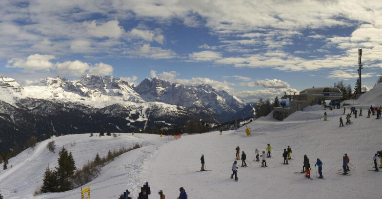 Webcam Skiarea Campiglio Dolomiti di Brenta Val di Sole Val Rendena - Seggiovia Malghette 