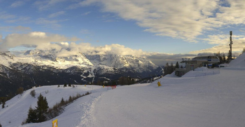 Webcam Skiarea Campiglio Dolomiti di Brenta Val di Sole Val Rendena - Seggiovia Malghette 