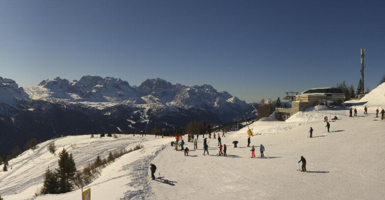 Webcam Skiarea Campiglio Dolomiti di Brenta Val di Sole Val Rendena - Seggiovia Malghette 
