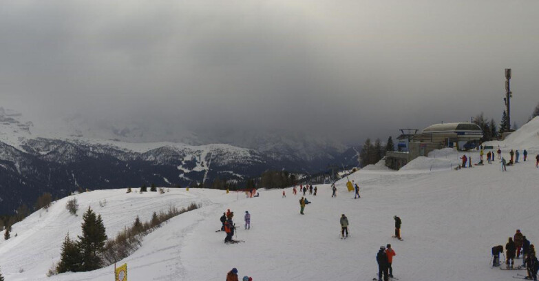 Webcam Folgarida-Marilleva  (Skiarea Campiglio Dolomiti di Brenta - Val di Sole Val Rendena) - Seggiovia Malghette 