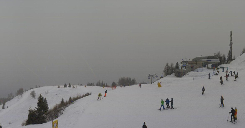 Webcam Ski area Campiglio Dolomiti di Brenta Val di Sole Val Rendena - Seggiovia Malghette 
