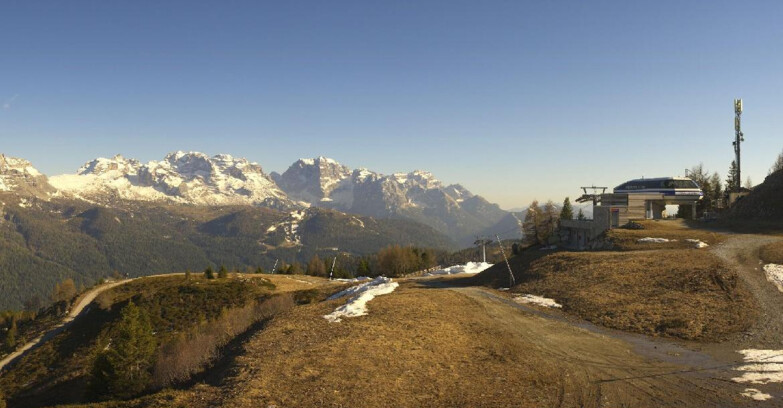 Webcam Skiarea Campiglio Dolomiti di Brenta Val di Sole Val Rendena - Seggiovia Malghette 