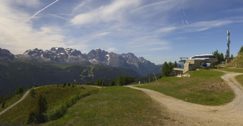 Webcam Ski area Campiglio Dolomiti di Brenta Val di Sole Val Rendena - Seggiovia Malghette 