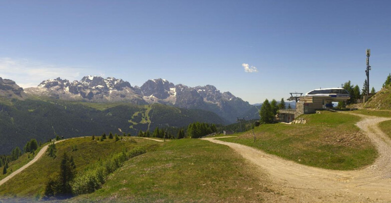 Webcam Ski area Campiglio Dolomiti di Brenta Val di Sole Val Rendena - Seggiovia Malghette 