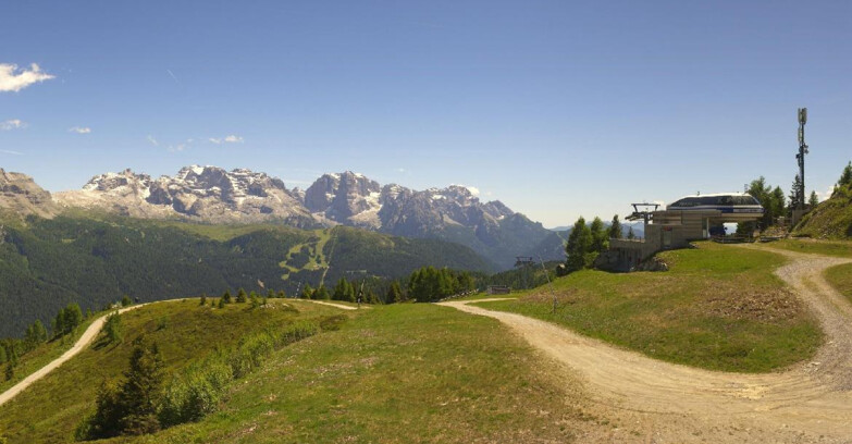 Webcam Ski area Campiglio Dolomiti di Brenta Val di Sole Val Rendena - Seggiovia Malghette 