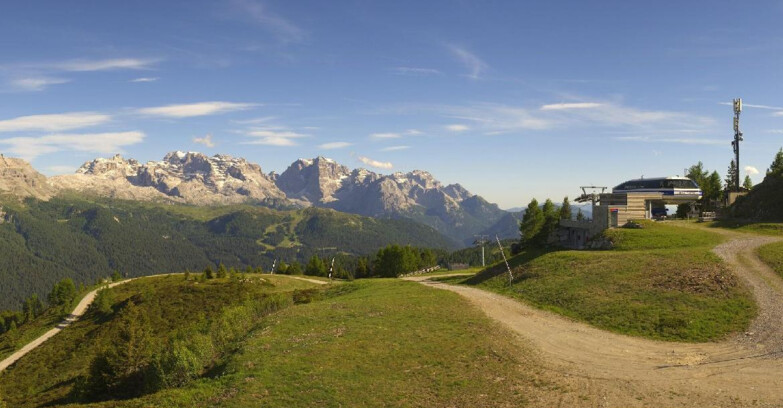 Webcam Ski area Campiglio Dolomiti di Brenta Val di Sole Val Rendena - Seggiovia Malghette 