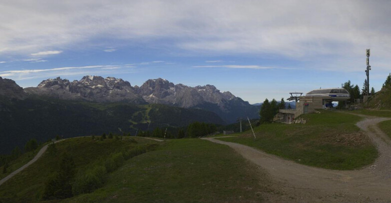 Webcam Ski area Campiglio Dolomiti di Brenta Val di Sole Val Rendena - Seggiovia Malghette 
