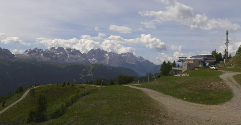 Webcam Skiarea Campiglio Dolomiti di Brenta Val di Sole Val Rendena - Seggiovia Malghette 