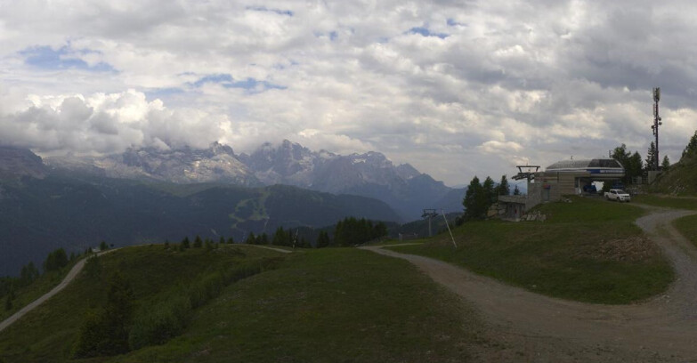 Webcam Skiarea Campiglio Dolomiti di Brenta Val di Sole Val Rendena - Seggiovia Malghette 