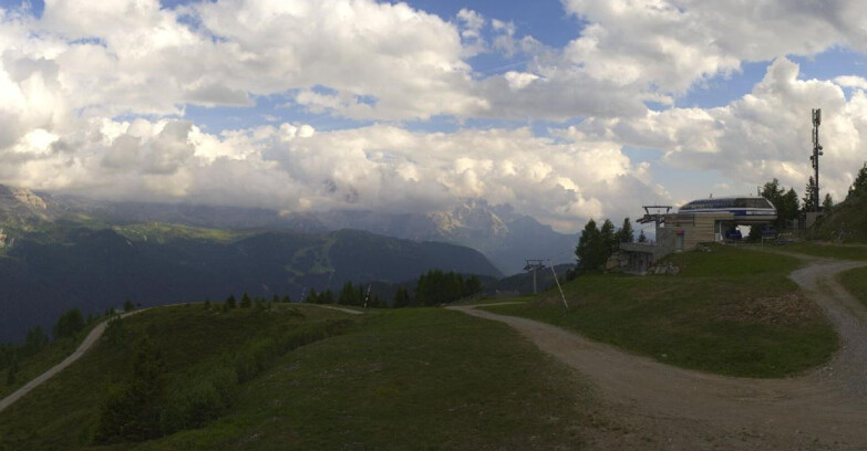 Webcam Skiarea Campiglio Dolomiti di Brenta Val di Sole Val Rendena - Seggiovia Malghette 