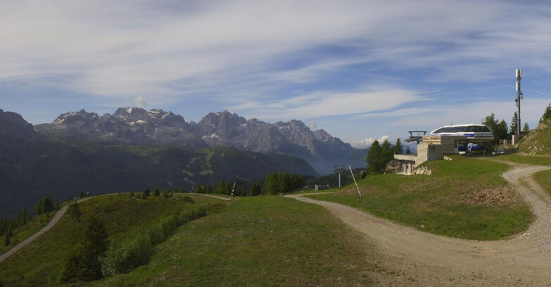 Webcam Skiarea Campiglio Dolomiti di Brenta Val di Sole Val Rendena - Seggiovia Malghette 