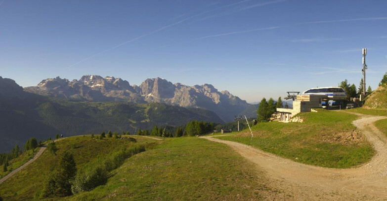 Webcam Ski area Campiglio Dolomiti di Brenta Val di Sole Val Rendena - Seggiovia Malghette 