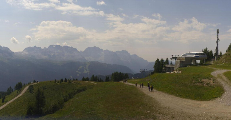 Webcam Folgarida-Marilleva  (Skiarea Campiglio Dolomiti di Brenta - Val di Sole Val Rendena) - Seggiovia Malghette 